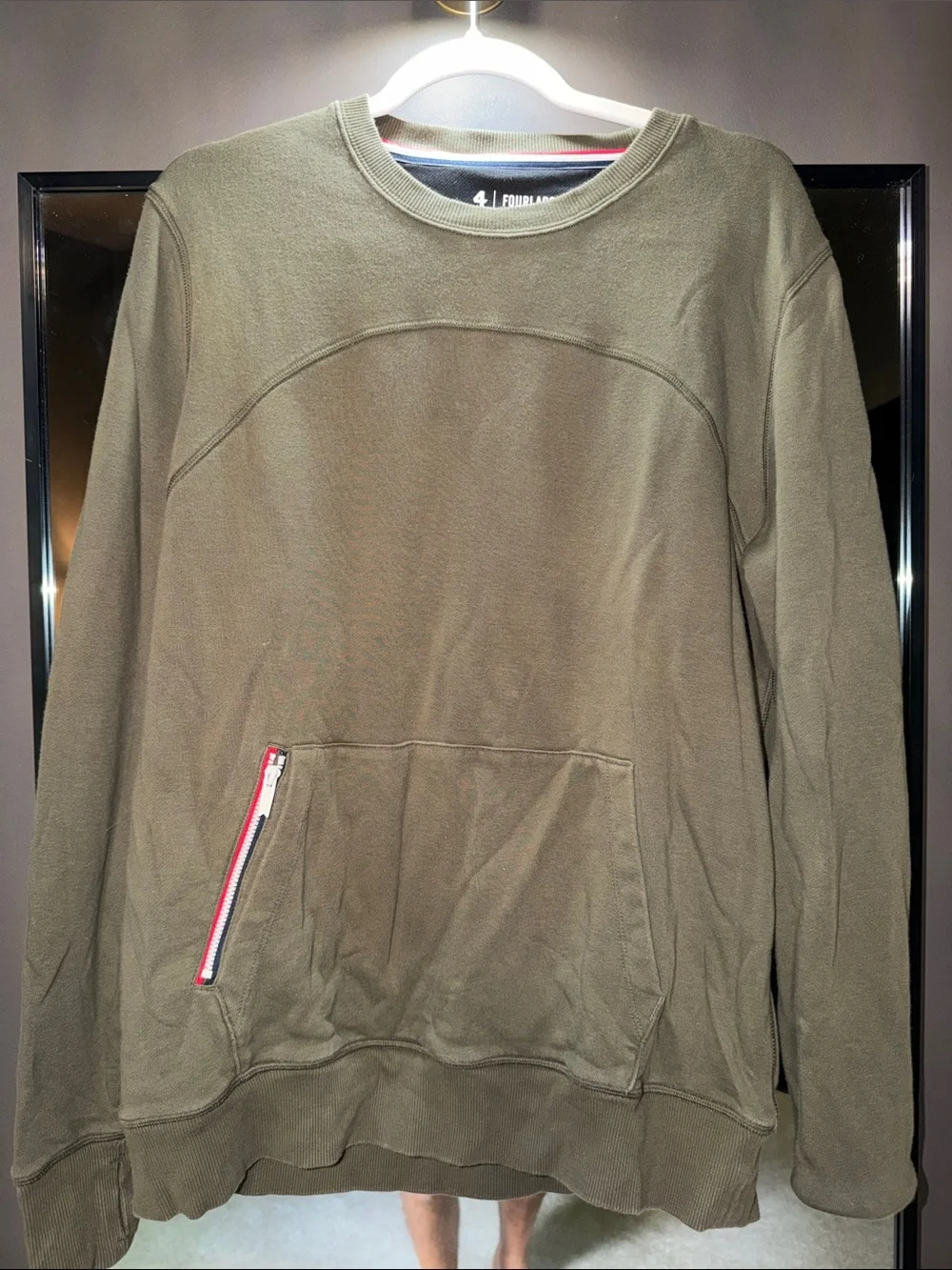 Fourlaps Men’s Olive Green Crewneck Sweatshirt Zip Pocket Size Medium